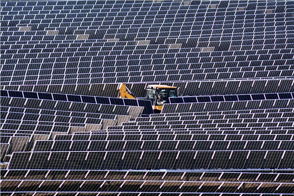 SOLEK Group Signs Deal With Blackrock's Global Renewable Power Fund Iii to Build Up to 200 MW of Solar Power Plants
