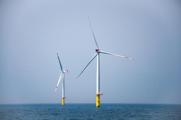 Germany: EIB Co-finances Large Offshore Wind Farm in the North Sea With EnBW