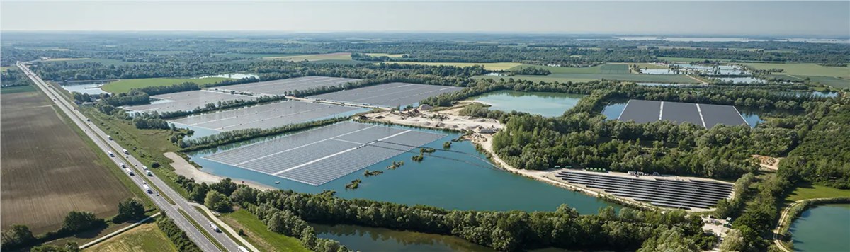 How Hanwha Q ENERGY Turns Aging Sites Into Tomorrow's Power Sources  Hanwha SolarOne &copy;